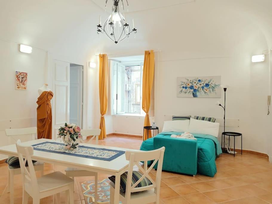 Fashion Cathedral Apartment, Centro Storico Napoli Eksteriør bilde